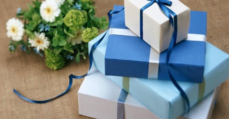 What Are the Best Eco-friendly Gifts This Season?