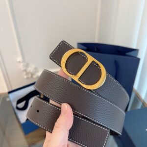 999019