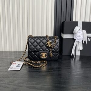 981795