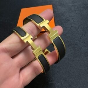 115992